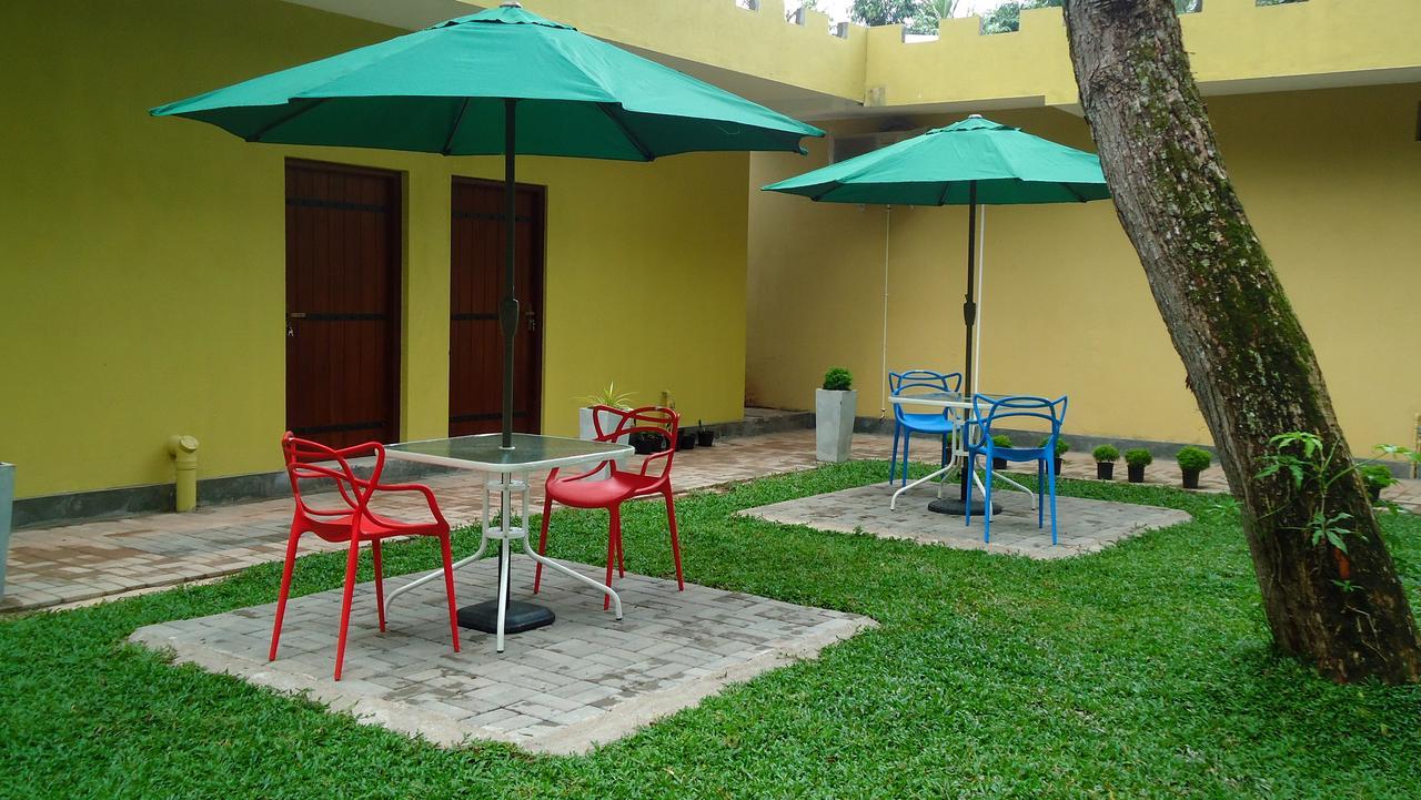 Bridge Hotel Negombo Kimbulapitiya Eksteriør billede