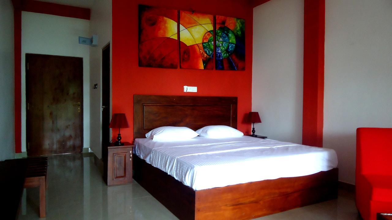 Bridge Hotel Negombo Kimbulapitiya Værelse billede