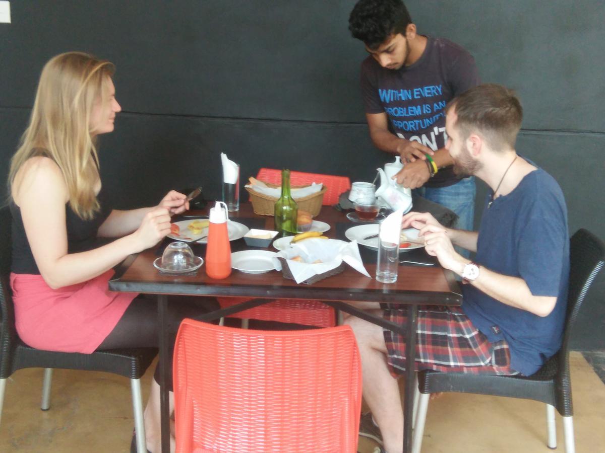 Bridge Hotel Negombo Kimbulapitiya Eksteriør billede