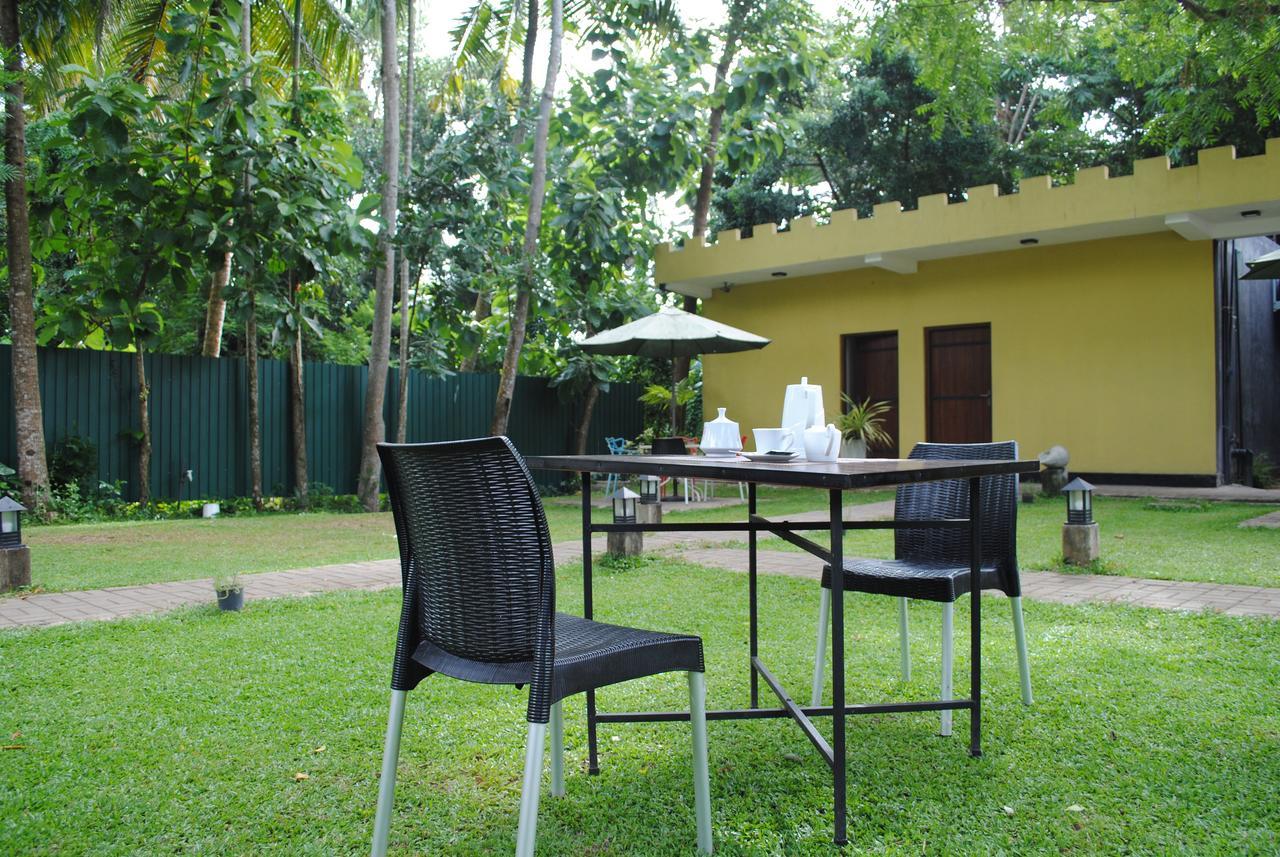 Bridge Hotel Negombo Kimbulapitiya Eksteriør billede
